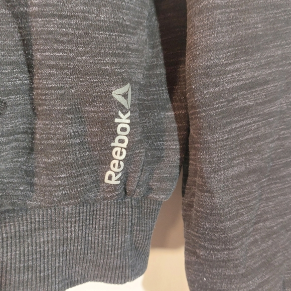 Reebok sweat top. - Picture 3 of 7